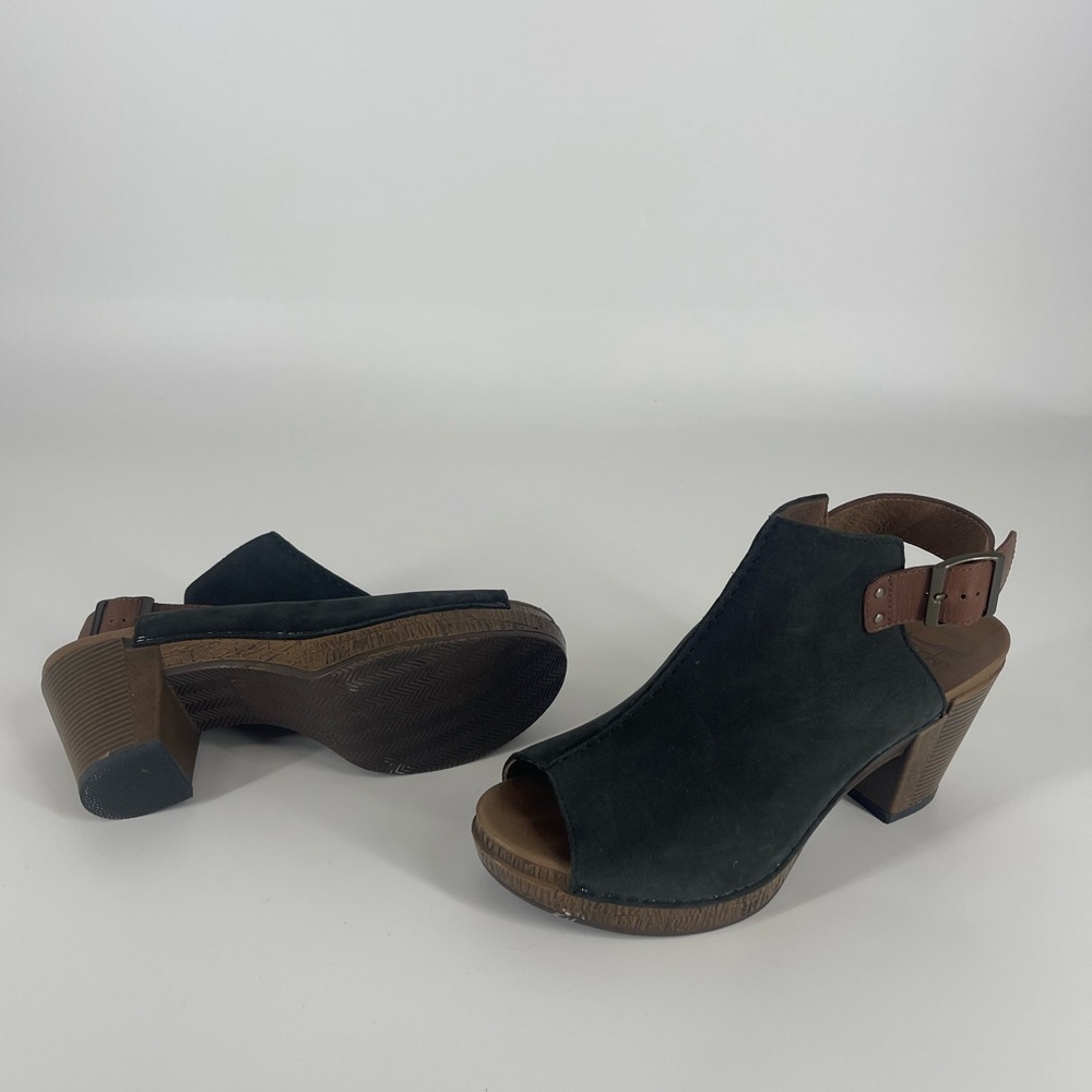Dansko Black Heels (SB10#25) - Picture 8 of 11